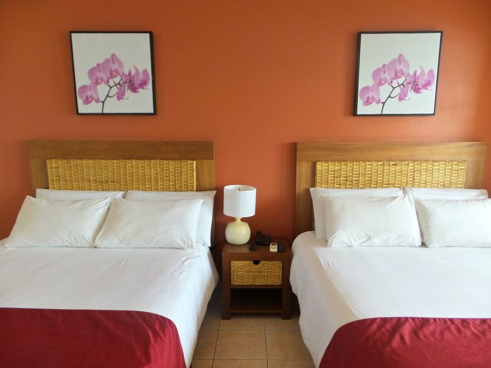 Flamboyant Hotel & Villas St. George's ภายนอก รูปภาพ