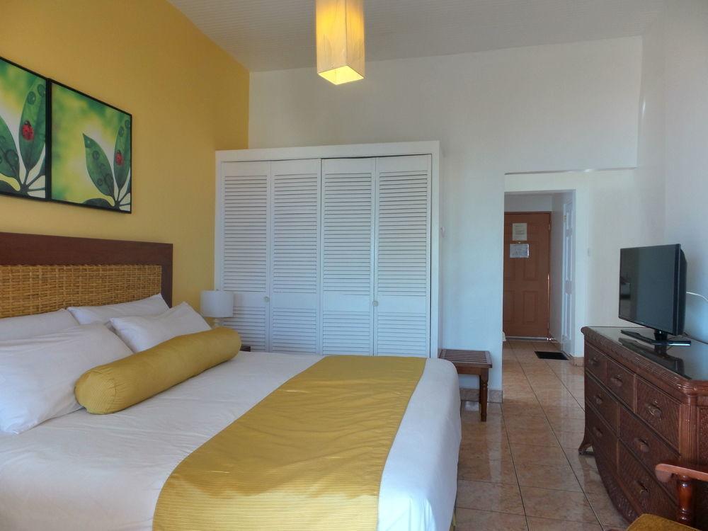 Flamboyant Hotel & Villas St. George's ภายนอก รูปภาพ
