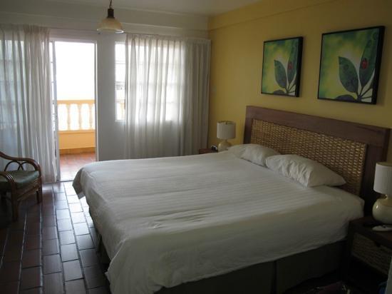 Flamboyant Hotel & Villas St. George's ภายนอก รูปภาพ