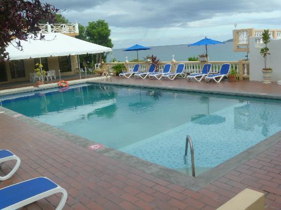 Flamboyant Hotel & Villas St. George's ภายนอก รูปภาพ